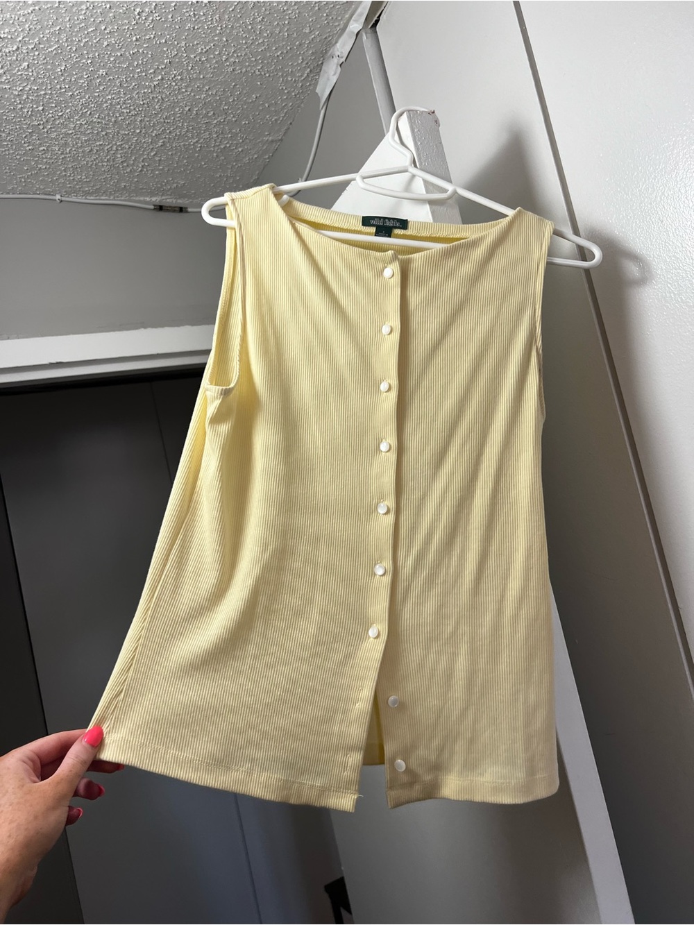 Sleeveless Button-Front Ribbed Tank Top - Yellow